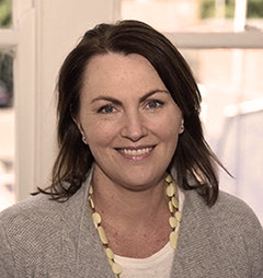 jo gniel counsellor melbourne profile photo 2019 copy
